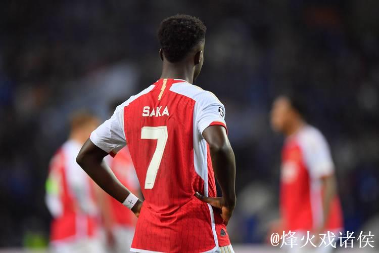 福法纳赞帕尔默为队内最佳；古斯托专注于日常训练